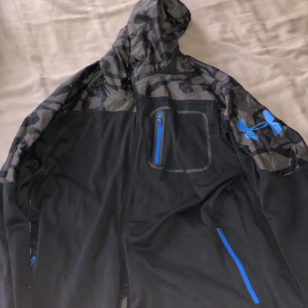 Under armour pullover jacket